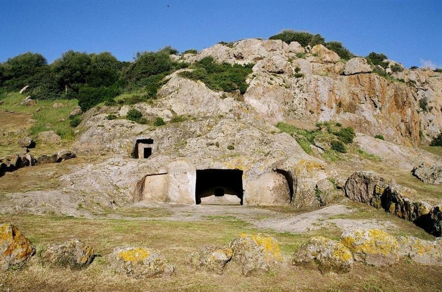 ホテル Is Brebus Villamassargia エクステリア 写真
